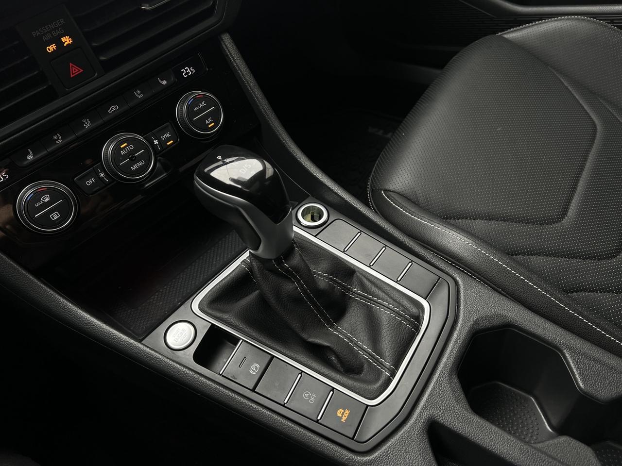 2024 Volkswagen Jetta Highline auto Photo