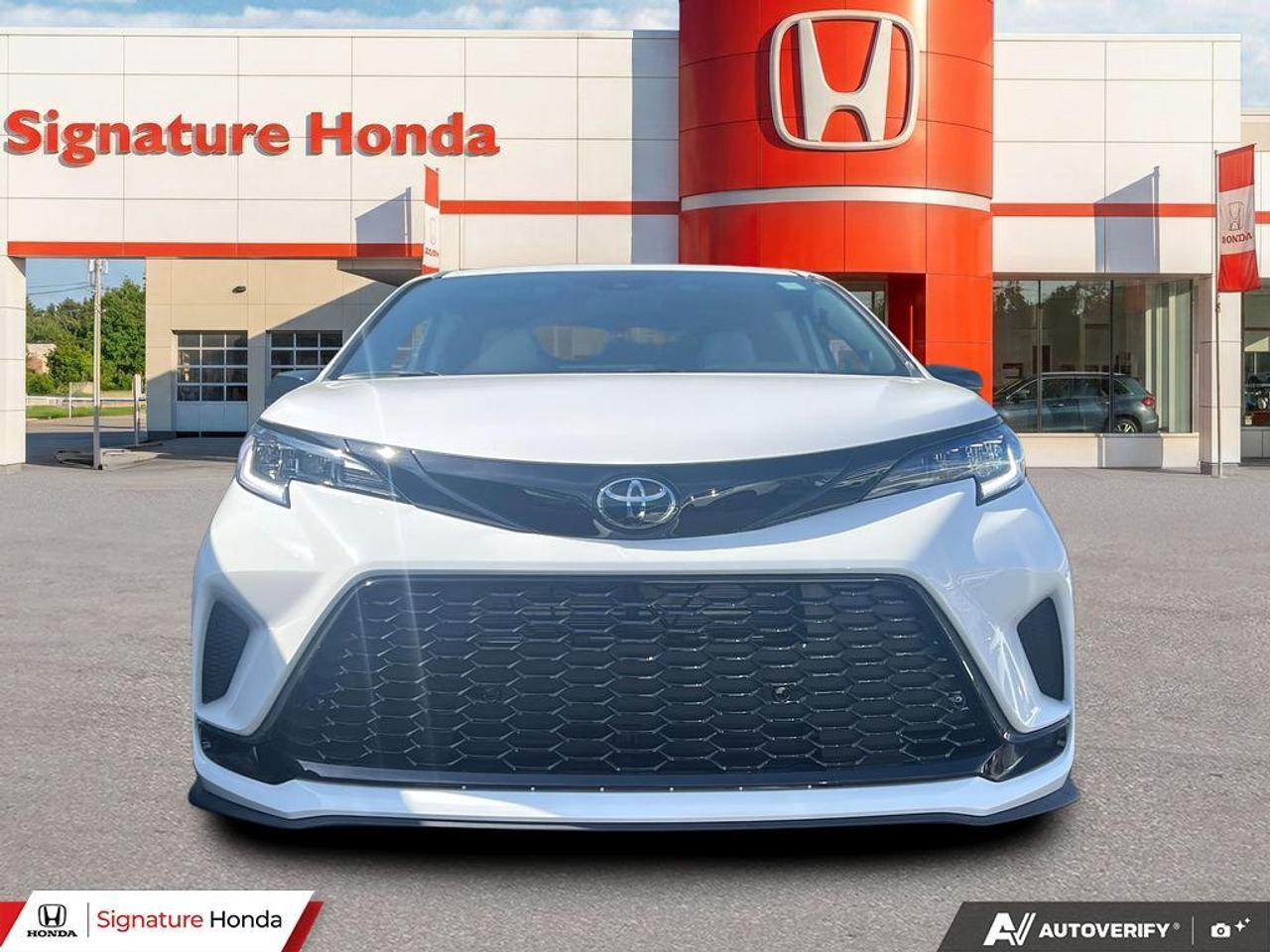 2026 Toyota Sienna XSE Photo