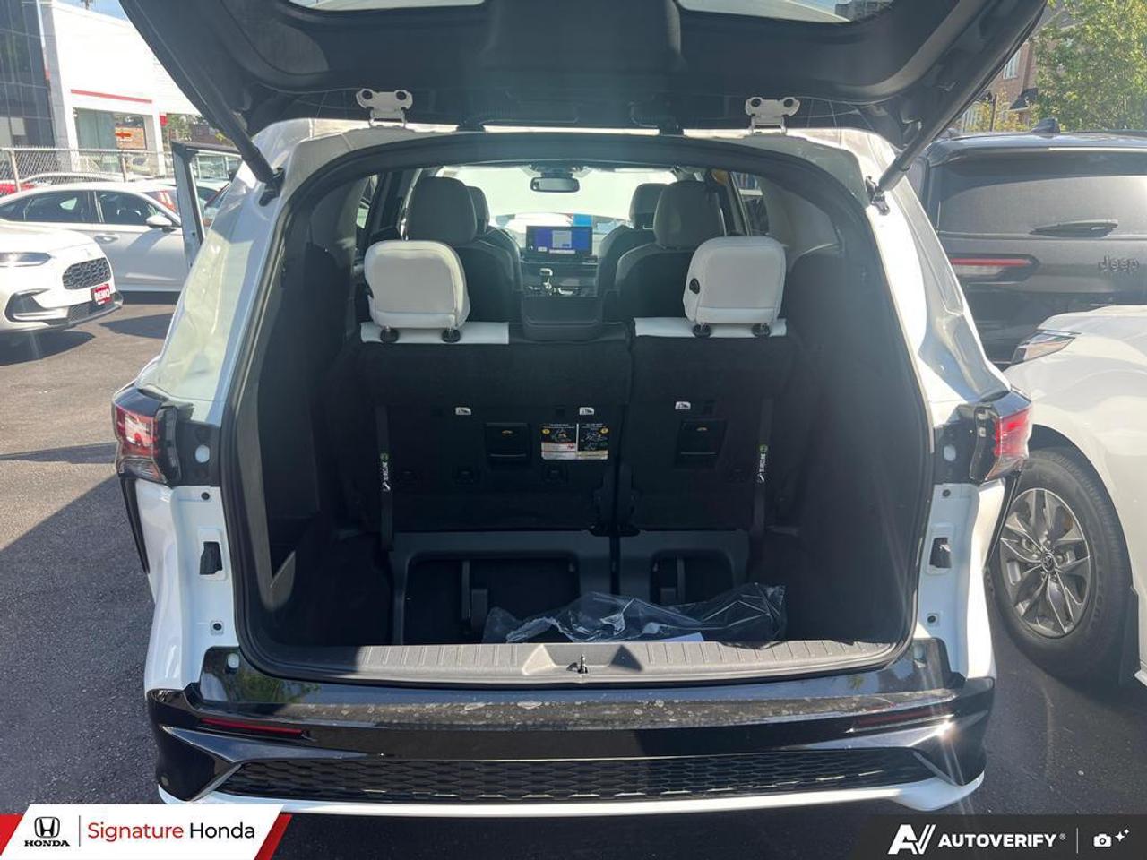 2026 Toyota Sienna XSE Photo