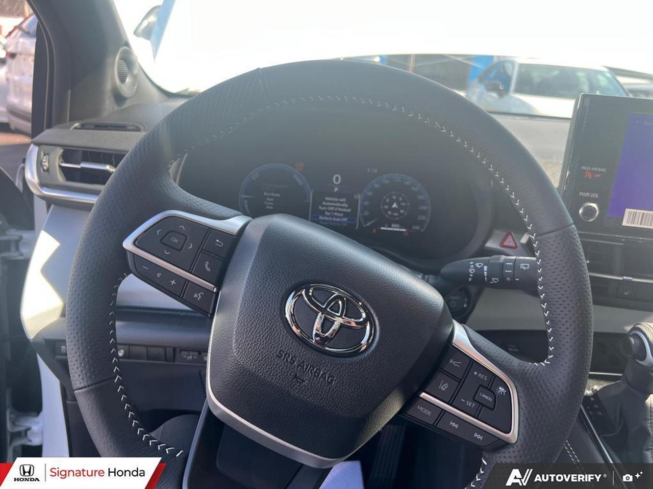 2026 Toyota Sienna XSE Photo