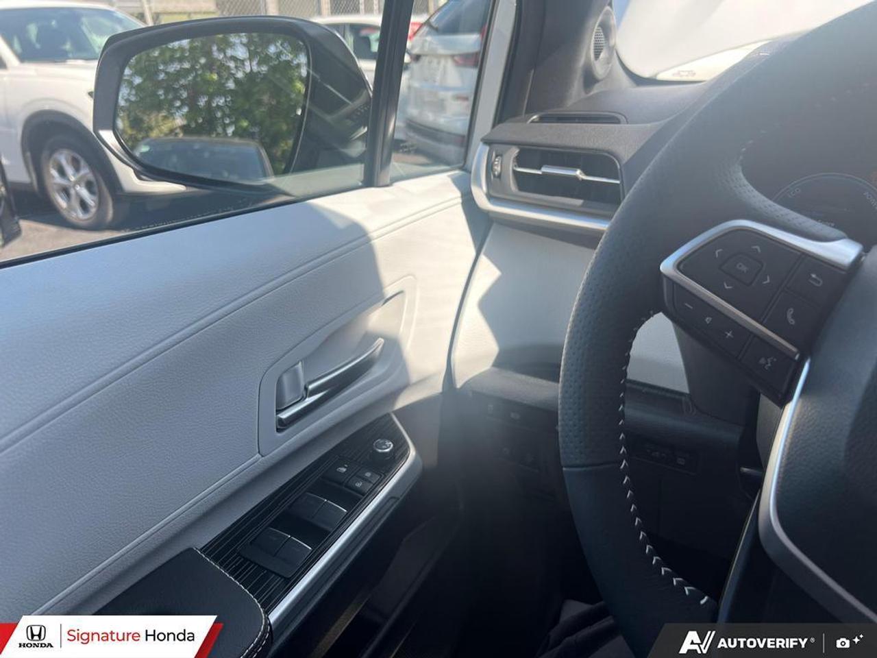 2026 Toyota Sienna XSE Photo