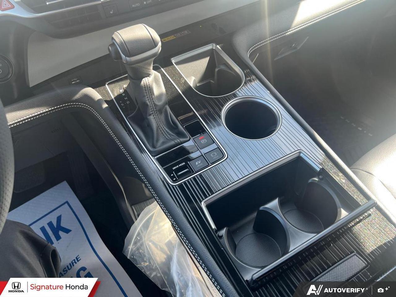 2026 Toyota Sienna XSE Photo