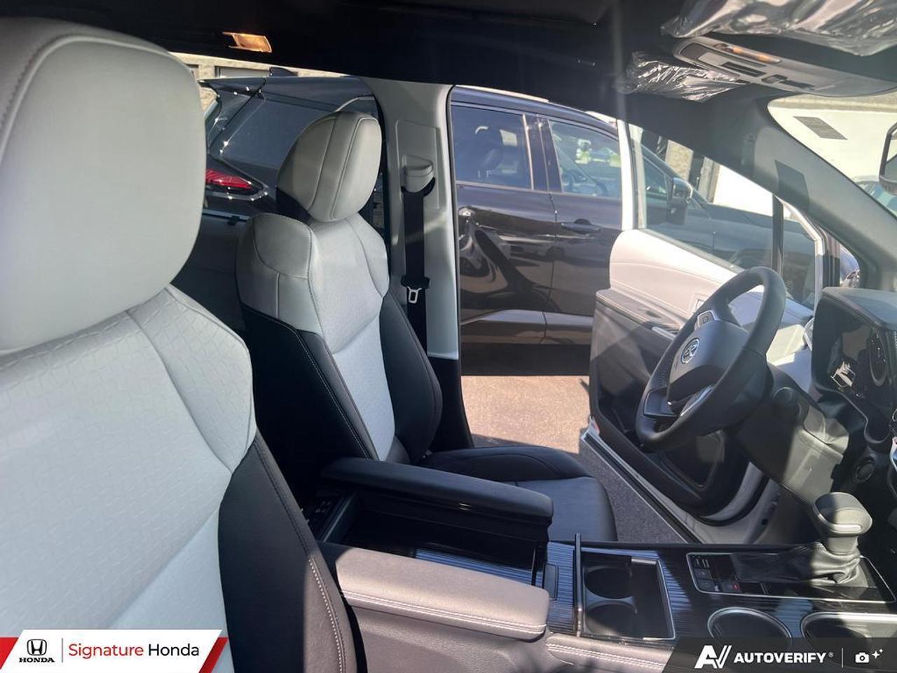 2026 Toyota Sienna XSE Photo