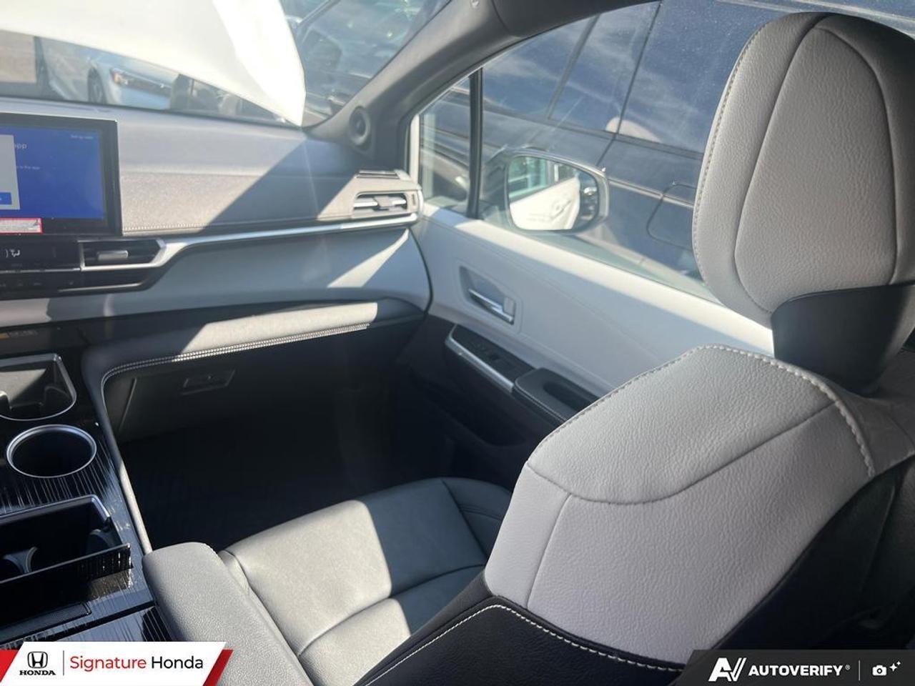 2026 Toyota Sienna XSE Photo