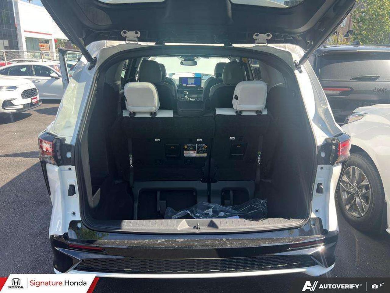 2026 Toyota Sienna XSE Photo