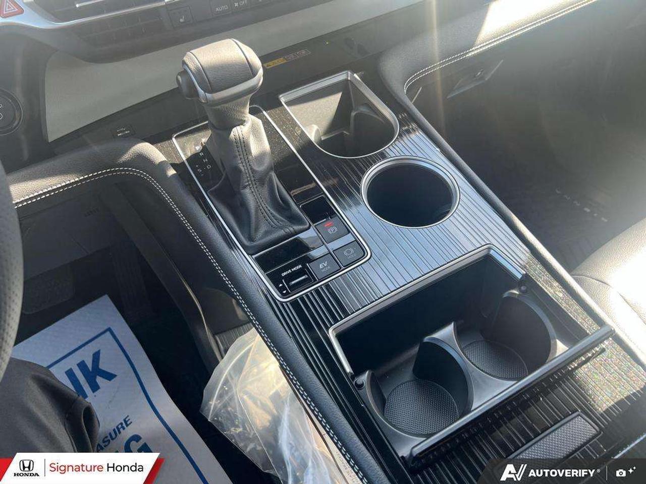 2026 Toyota Sienna XSE Photo
