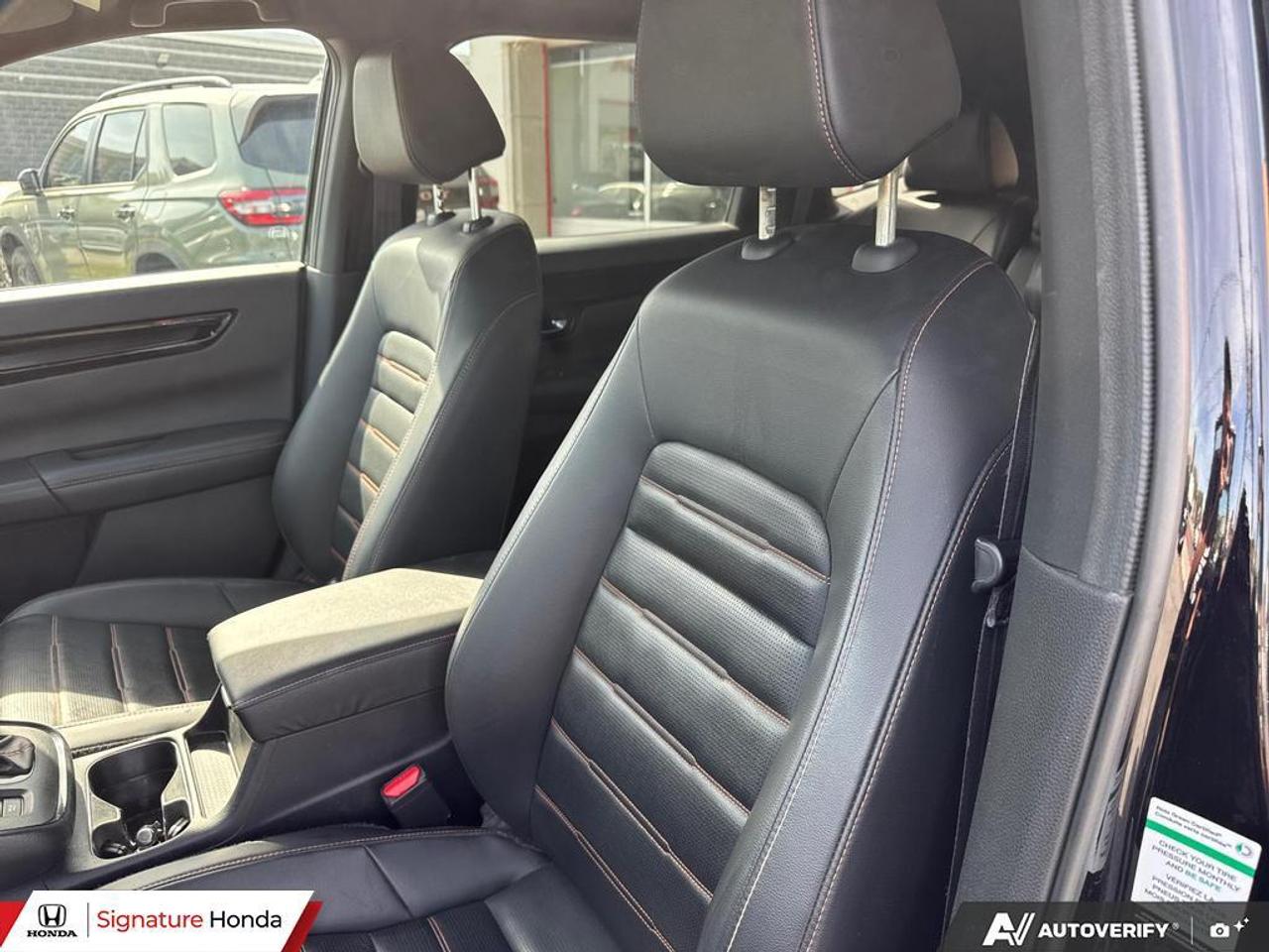 2023 Honda CR-V Hybrid Touring Photo