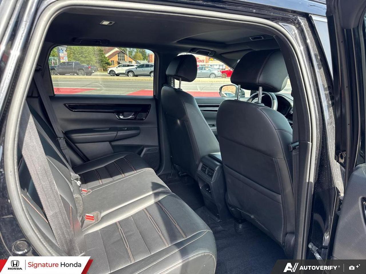 2023 Honda CR-V Hybrid Touring Photo