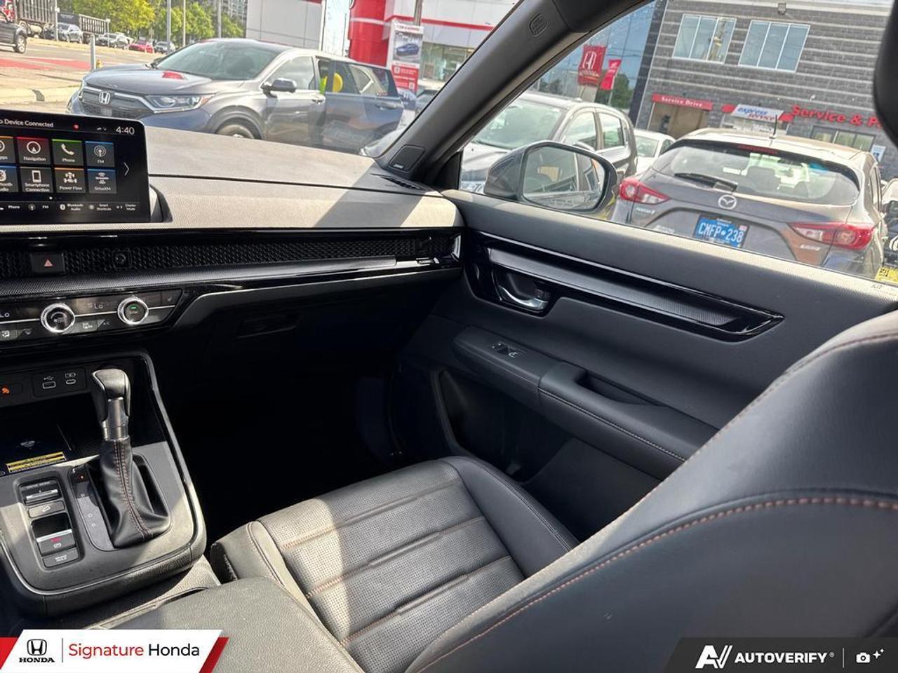 2023 Honda CR-V Hybrid Touring Photo