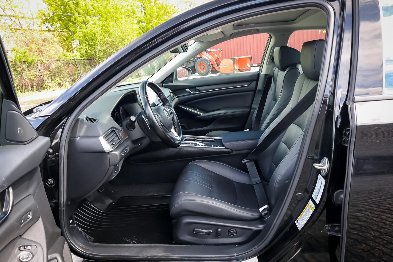 2019 Honda Accord Hybrid Touring 4dr Sedan Photo