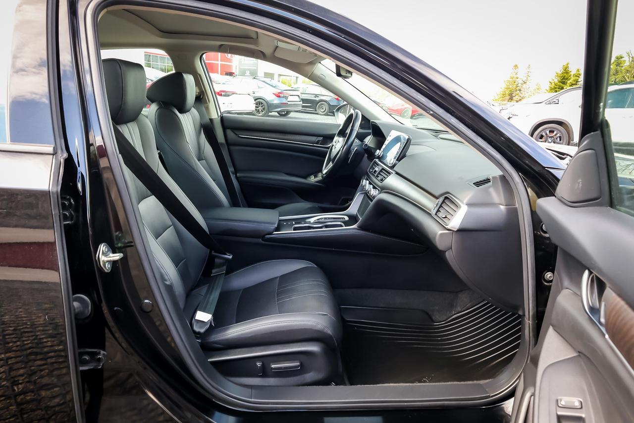 2019 Honda Accord Hybrid Touring 4dr Sedan Photo