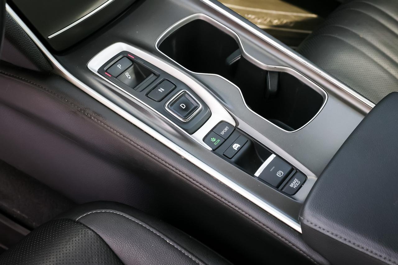 2019 Honda Accord Hybrid Touring 4dr Sedan Photo