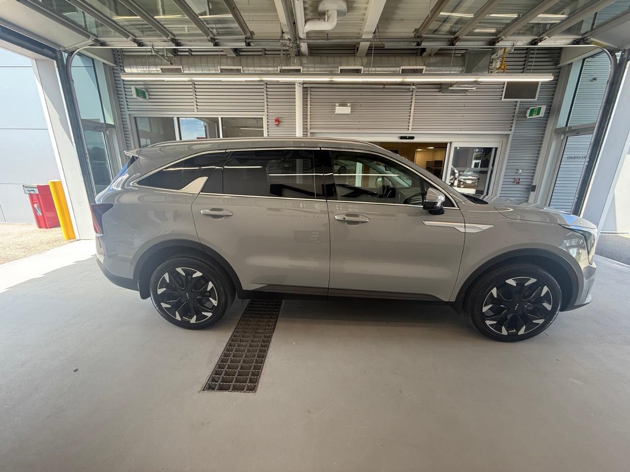 2024 Kia Sorento 2.5T EX 4dr All-Wheel Drive Photo3