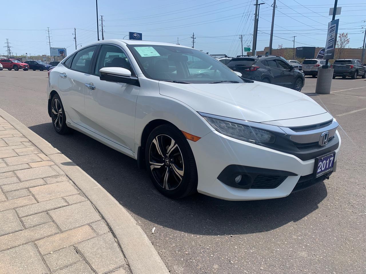 2017 Honda Civic Touring (CVT) 4dr Sedan Photo