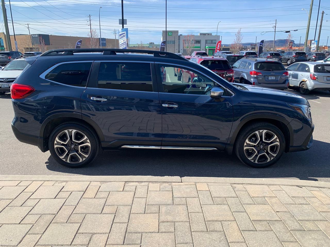 2024 Subaru ASCENT Premier 7-Passenger (CVT) 4dr All-Wheel Drive Photo