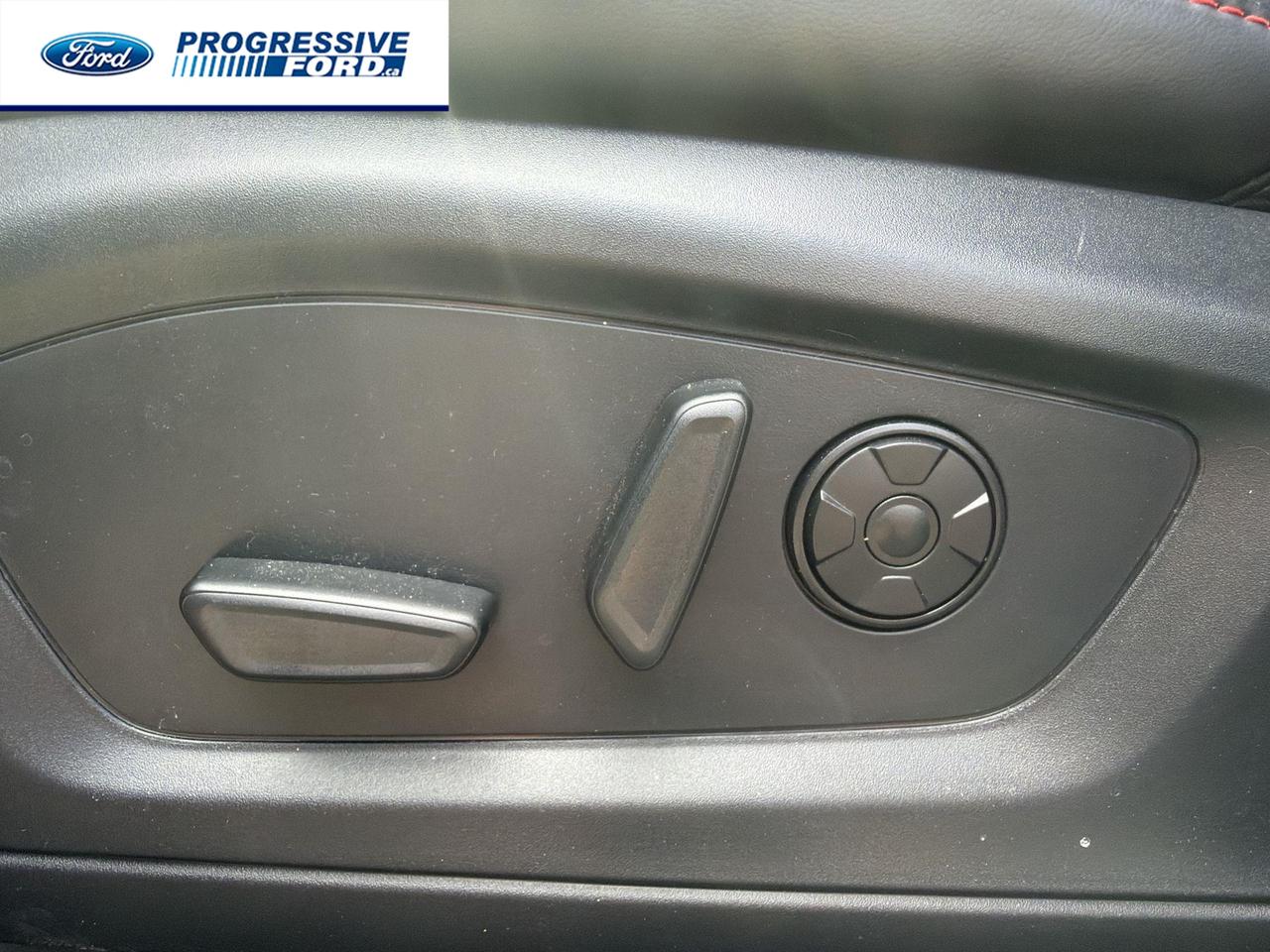 2025 Ford Explorer ST 4dr 4x4 Photo