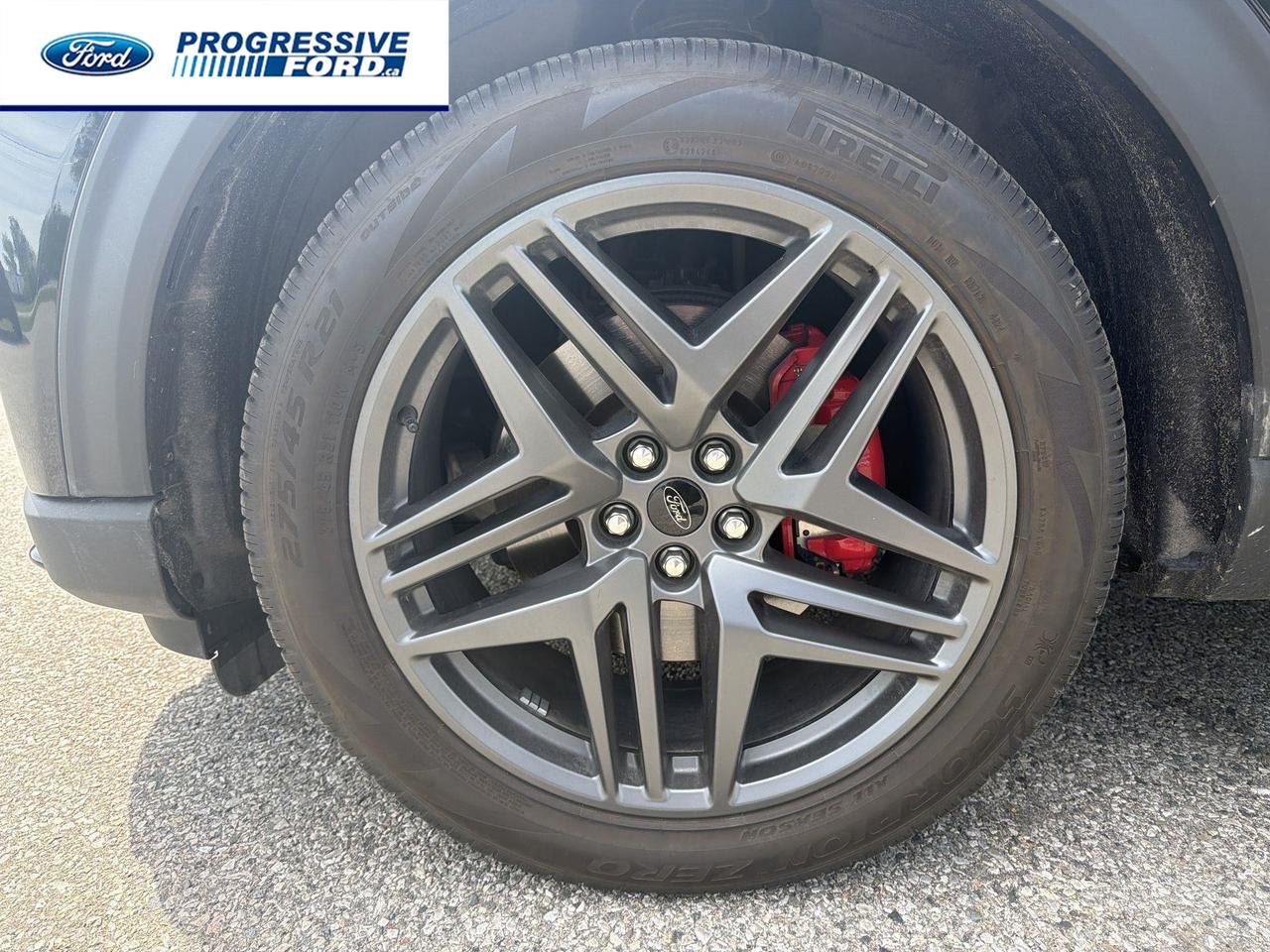 2025 Ford Explorer ST 4dr 4x4 Photo