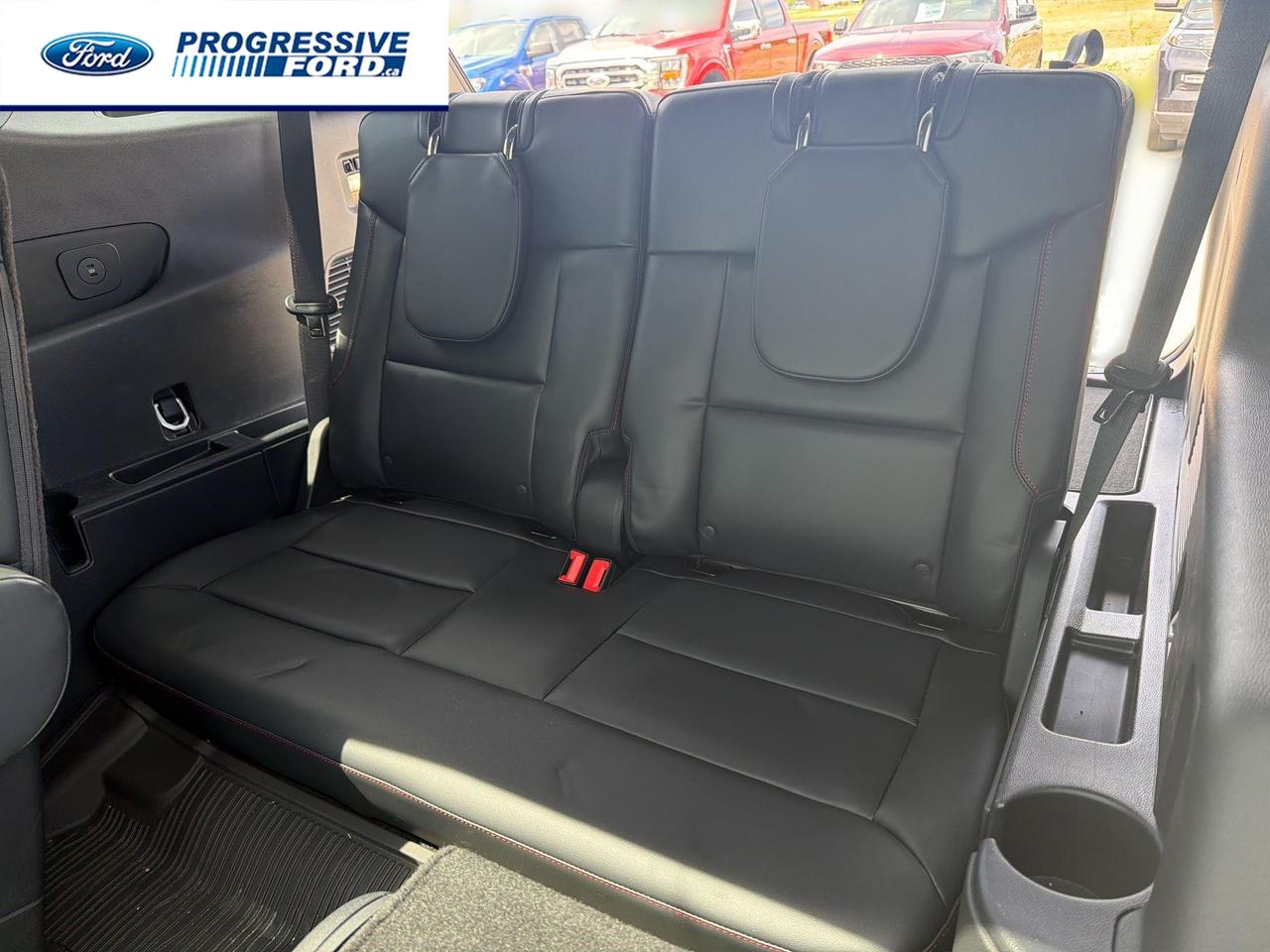 2025 Ford Explorer ST 4dr 4x4 Photo