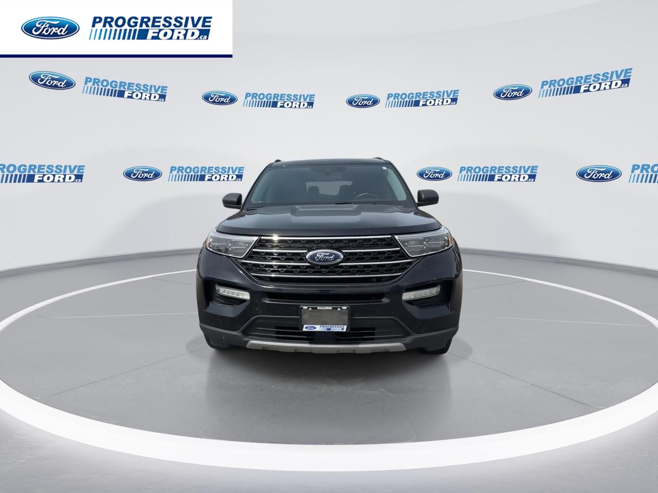2021 Ford Explorer XLT 4DR 4X4 Photo2