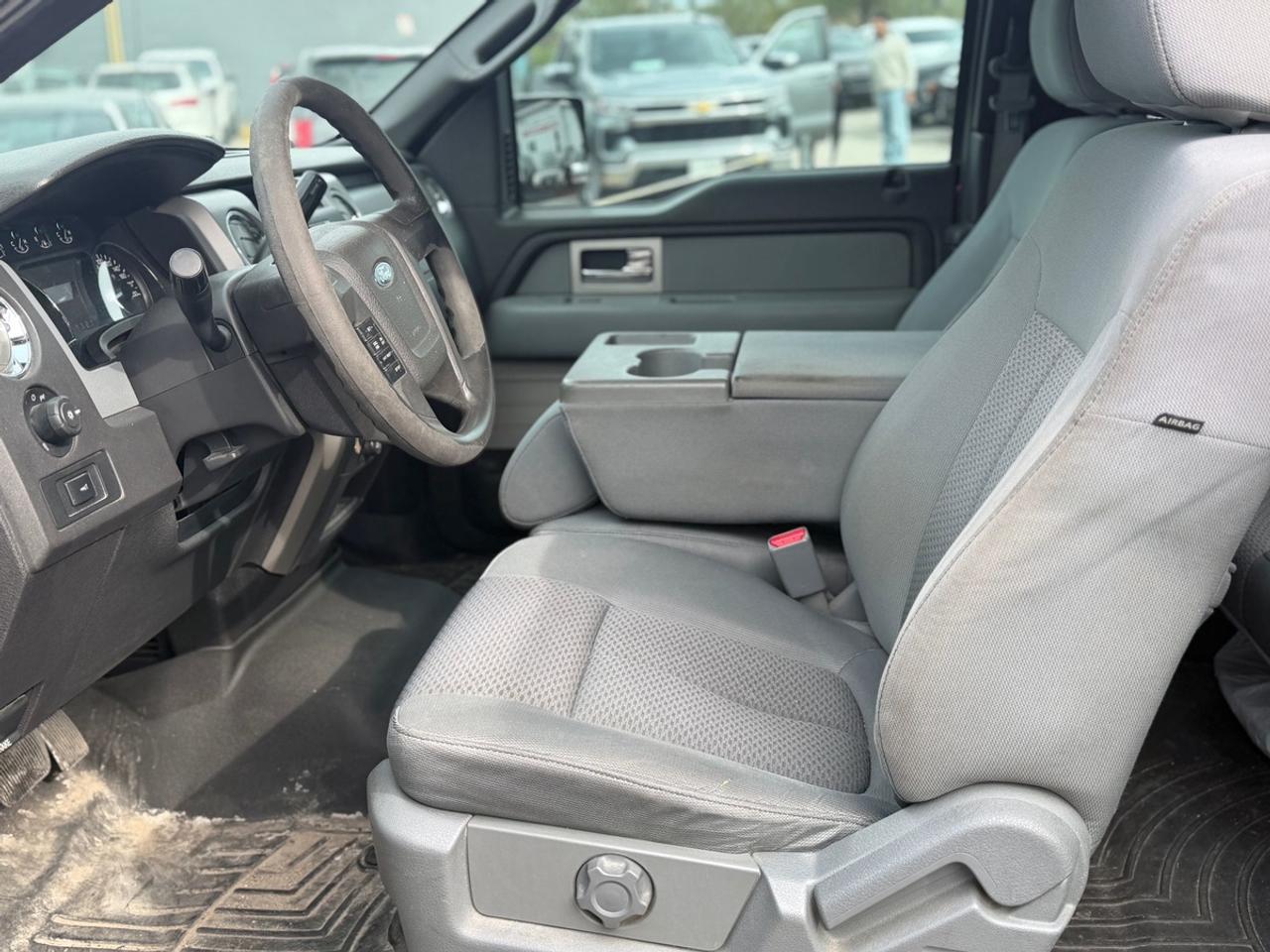 2011 Ford F-150 STX Photo