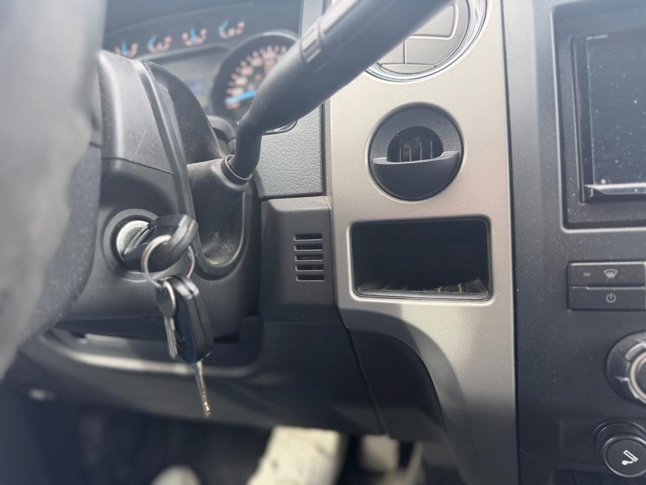 2011 Ford F-150 STX Photo