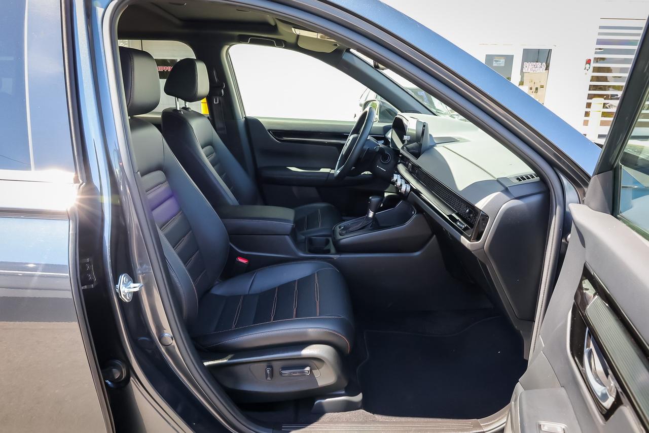 2024 Honda CR-V Hybrid Touring 4dr All-Wheel Drive Photo