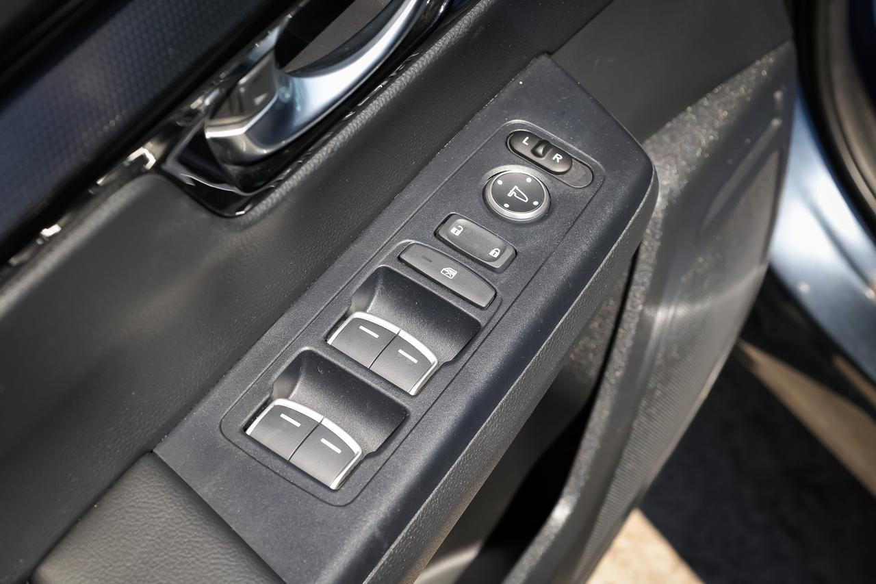 2024 Honda CR-V Hybrid Touring 4dr All-Wheel Drive Photo