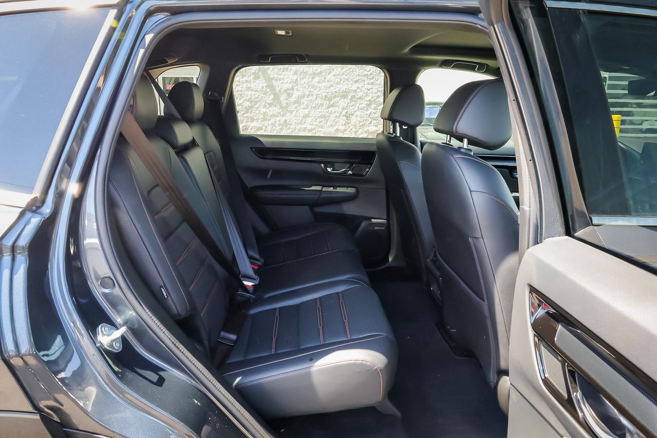 2024 Honda CR-V Hybrid Touring 4dr All-Wheel Drive Photo