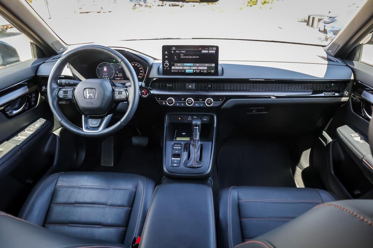 2024 Honda CR-V Hybrid Touring 4dr All-Wheel Drive Photo