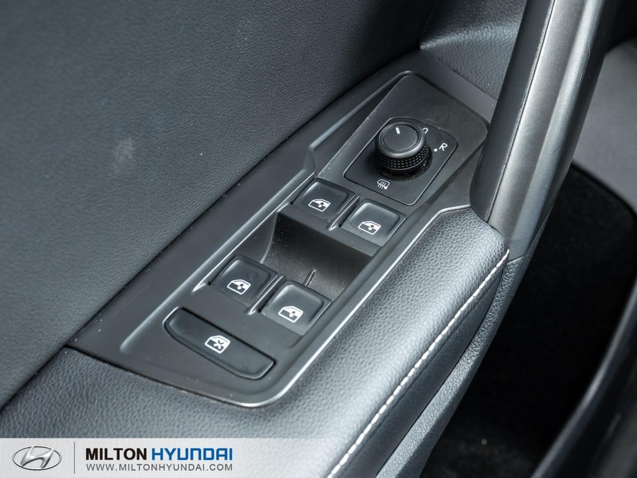 2024 Volkswagen Tiguan Trendline 4dr All-wheel Drive 4MOTION Photo