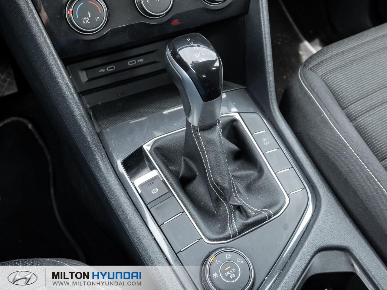 2024 Volkswagen Tiguan Trendline 4dr All-wheel Drive 4MOTION Photo