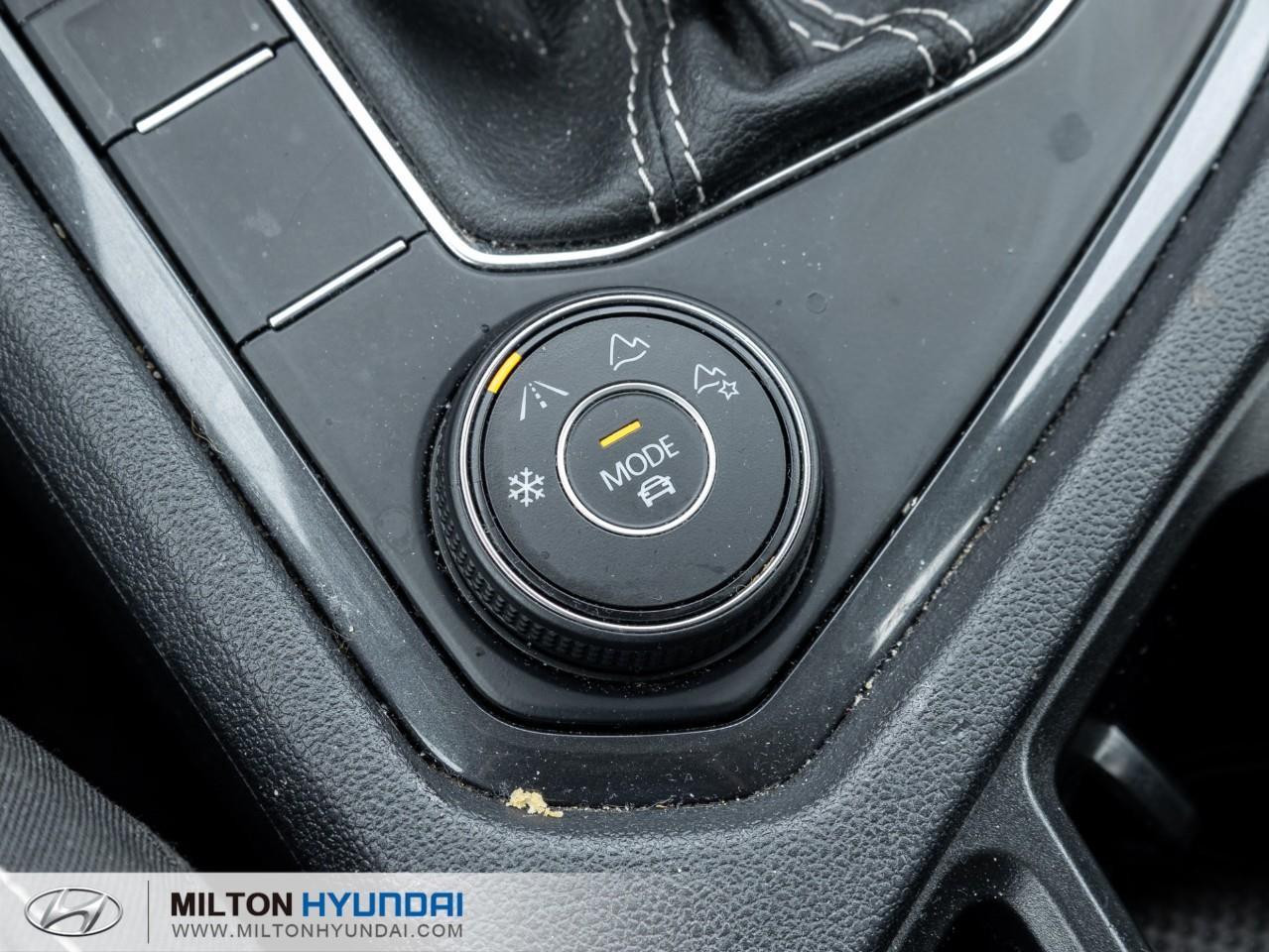 2024 Volkswagen Tiguan Trendline 4dr All-wheel Drive 4MOTION Photo