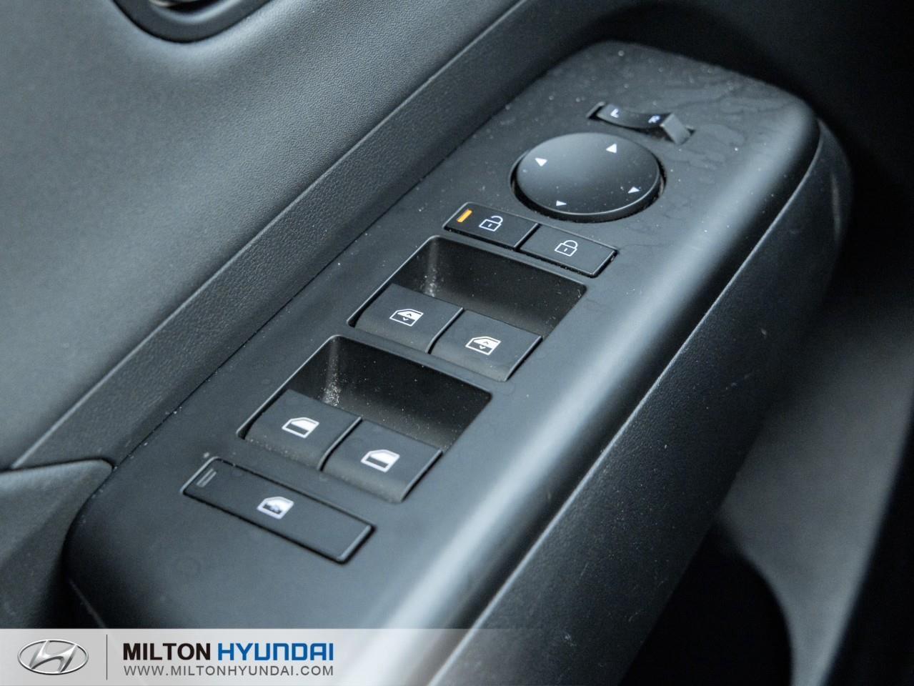 2025 Hyundai KONA 2.0L Preferred w/Trend Package 4dr All-Wheel Drive Photo