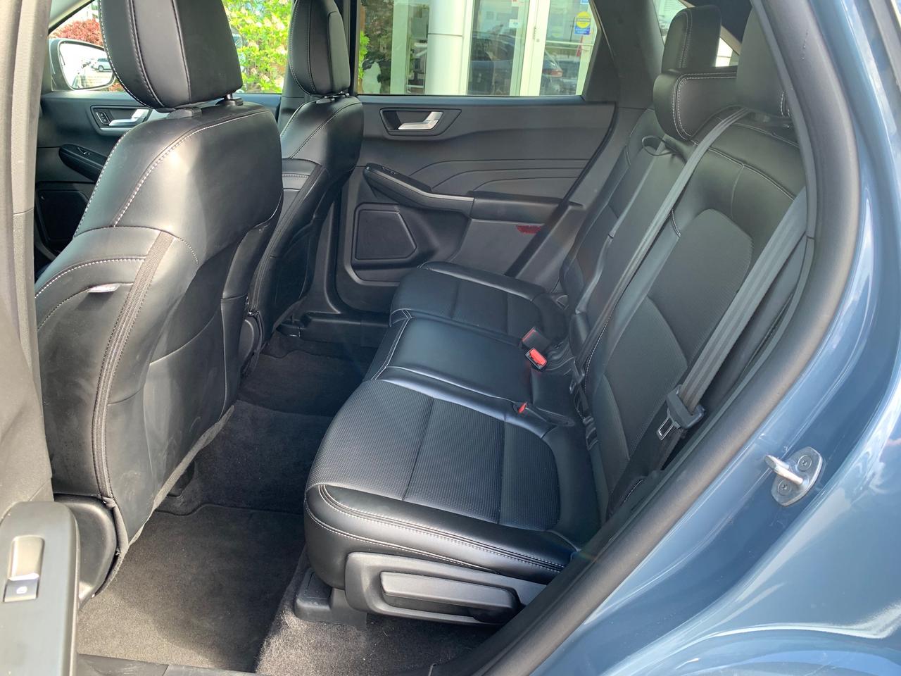 2025 Ford Escape Platinum 4dr All-Wheel Drive Photo
