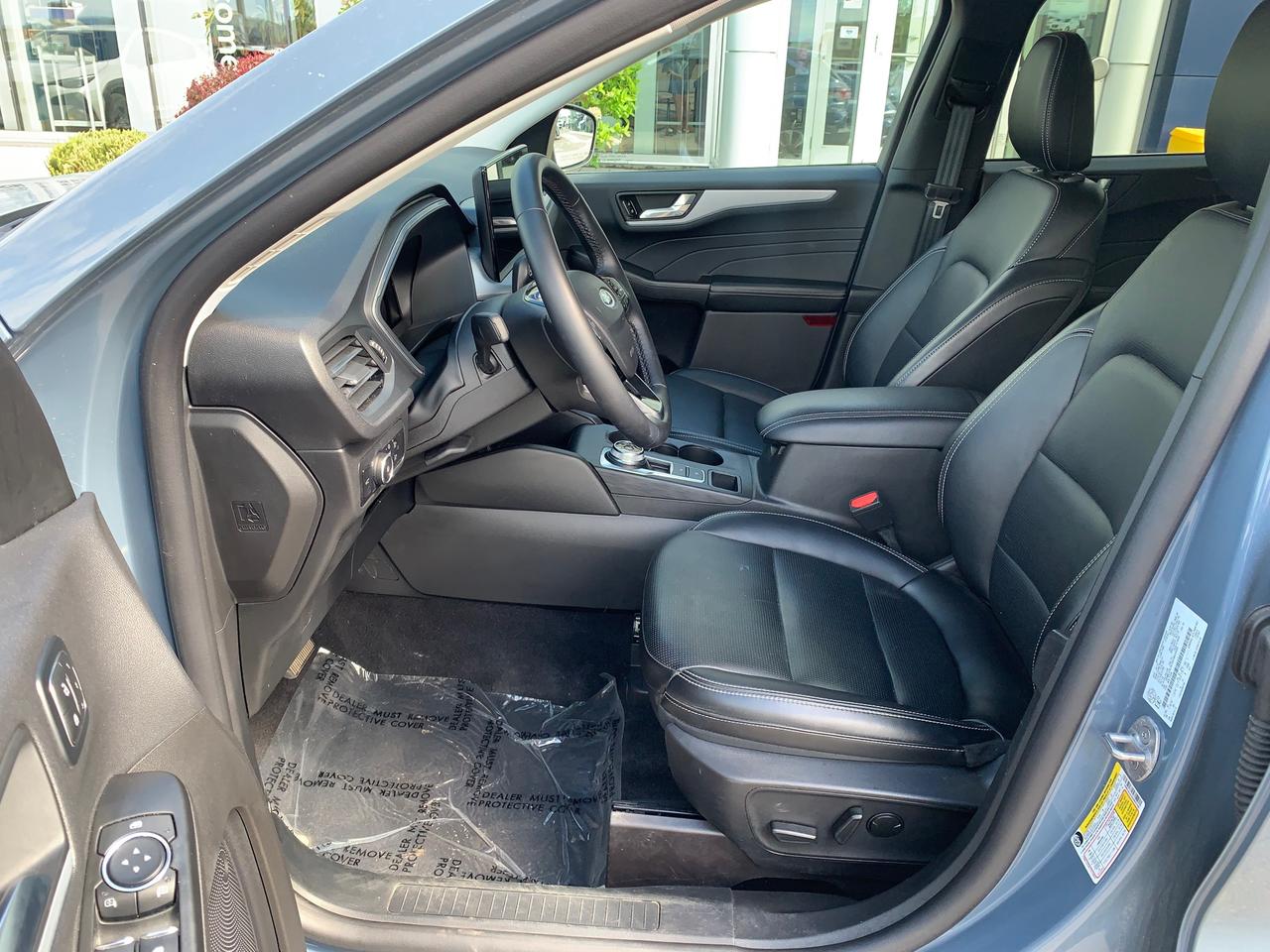 2025 Ford Escape Platinum 4dr All-Wheel Drive Photo