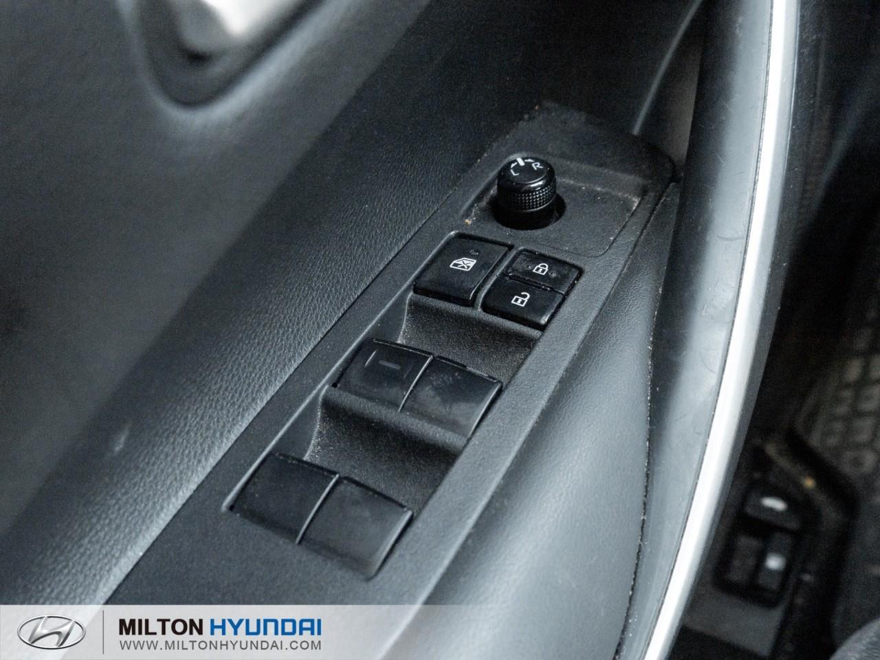 2024 Toyota Corolla SE 4dr Sedan Photo