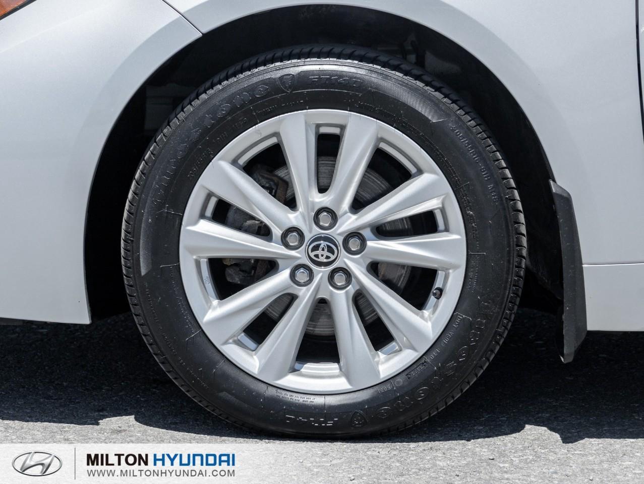 2024 Toyota Corolla SE 4dr Sedan Photo3