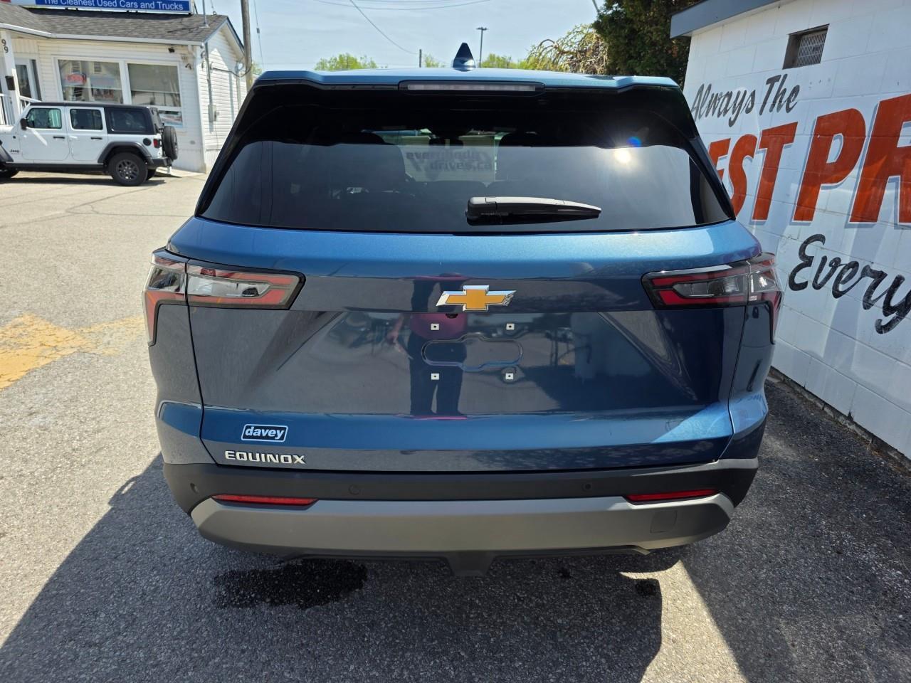 2025 Chevrolet Equinox LT 4dr Front-Wheel Drive Photo