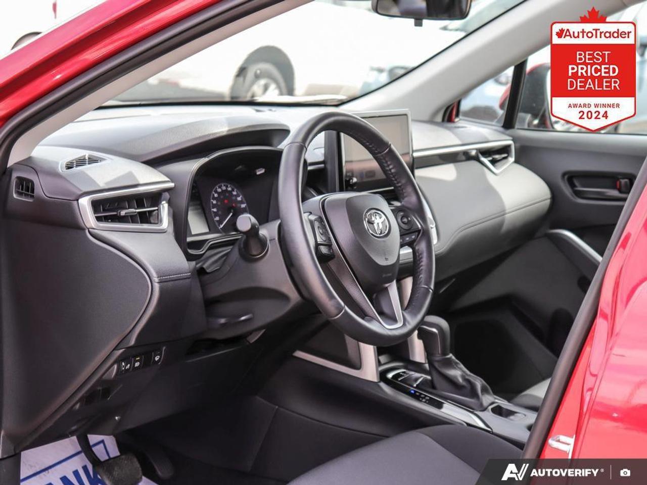2024 Toyota Corolla Cross LE 4dr All-Wheel Drive Photo