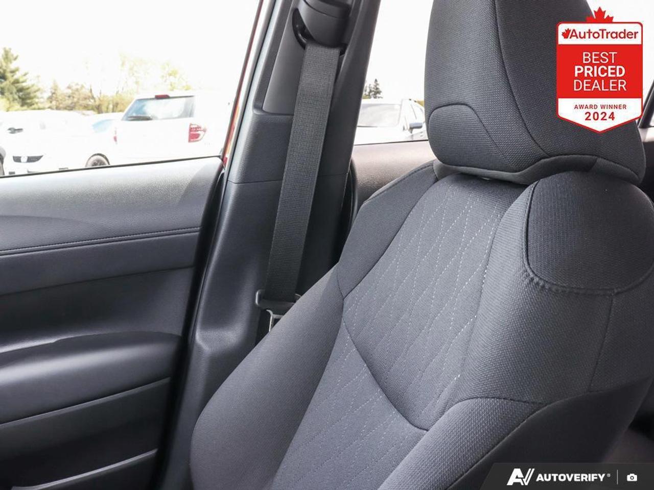 2024 Toyota Corolla Cross LE 4dr All-Wheel Drive Photo