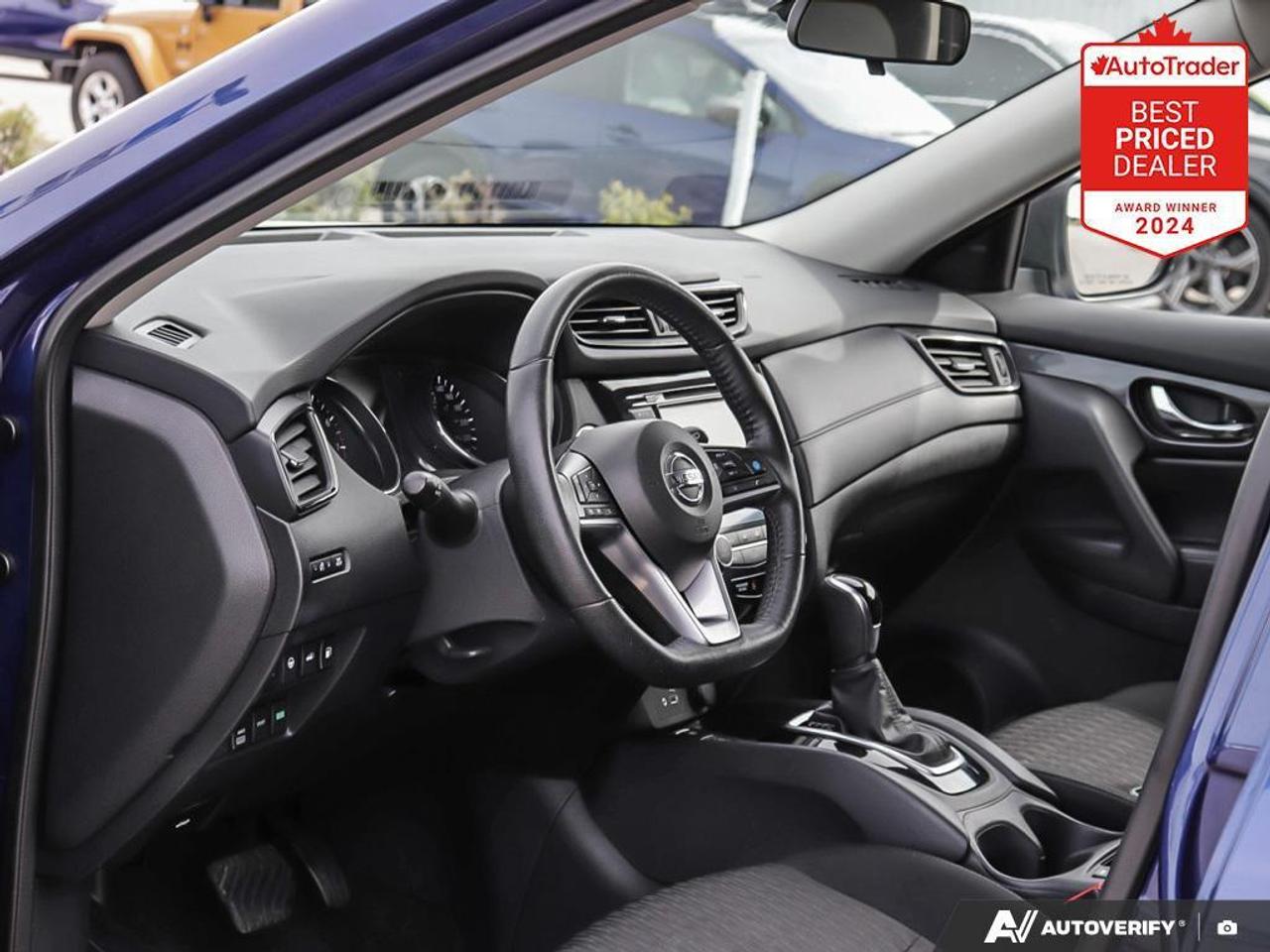 2019 Nissan Rogue SV (CVT) 4dr All-Wheel Drive Photo