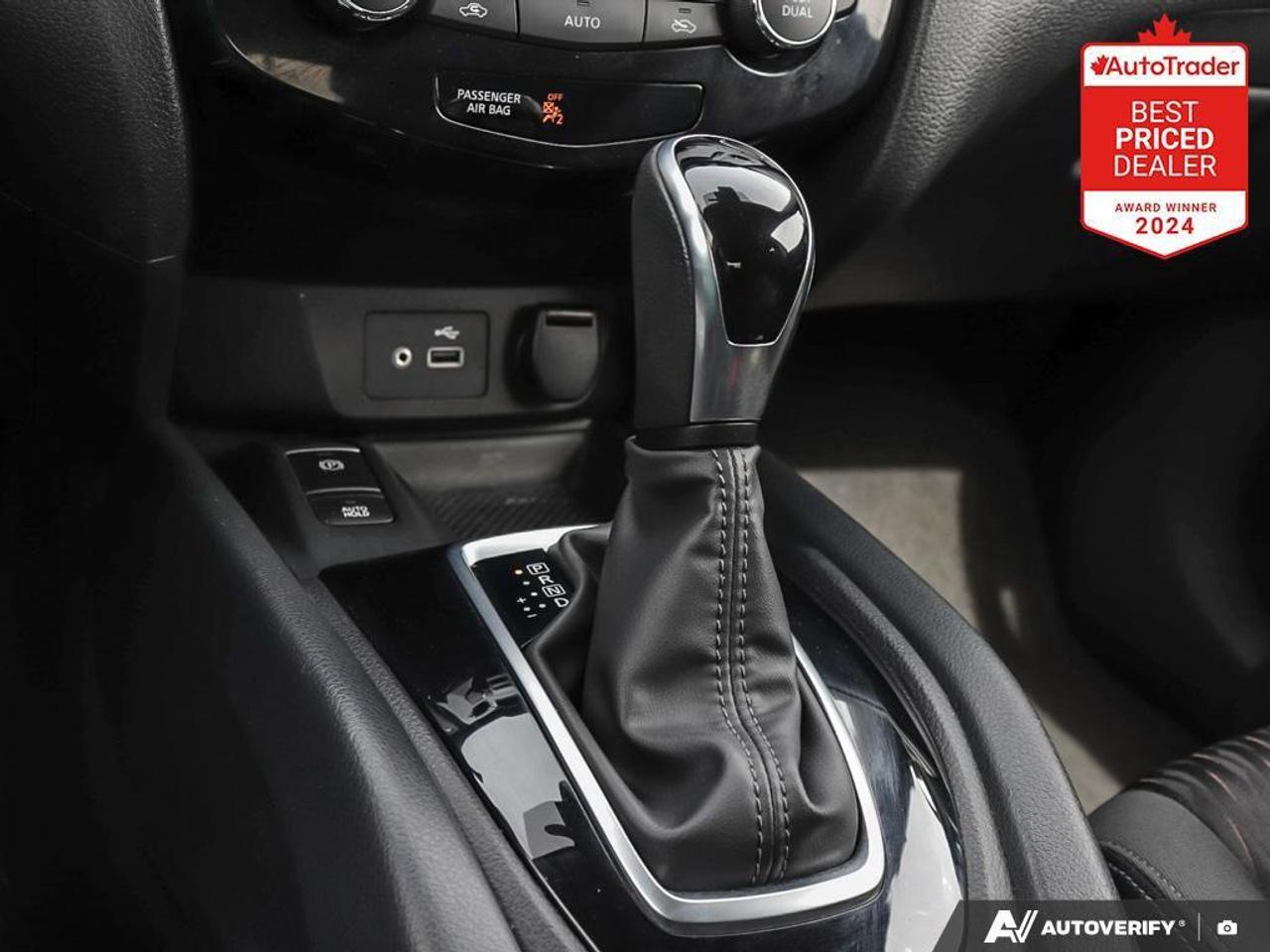 2019 Nissan Rogue SV (CVT) 4dr All-Wheel Drive Photo