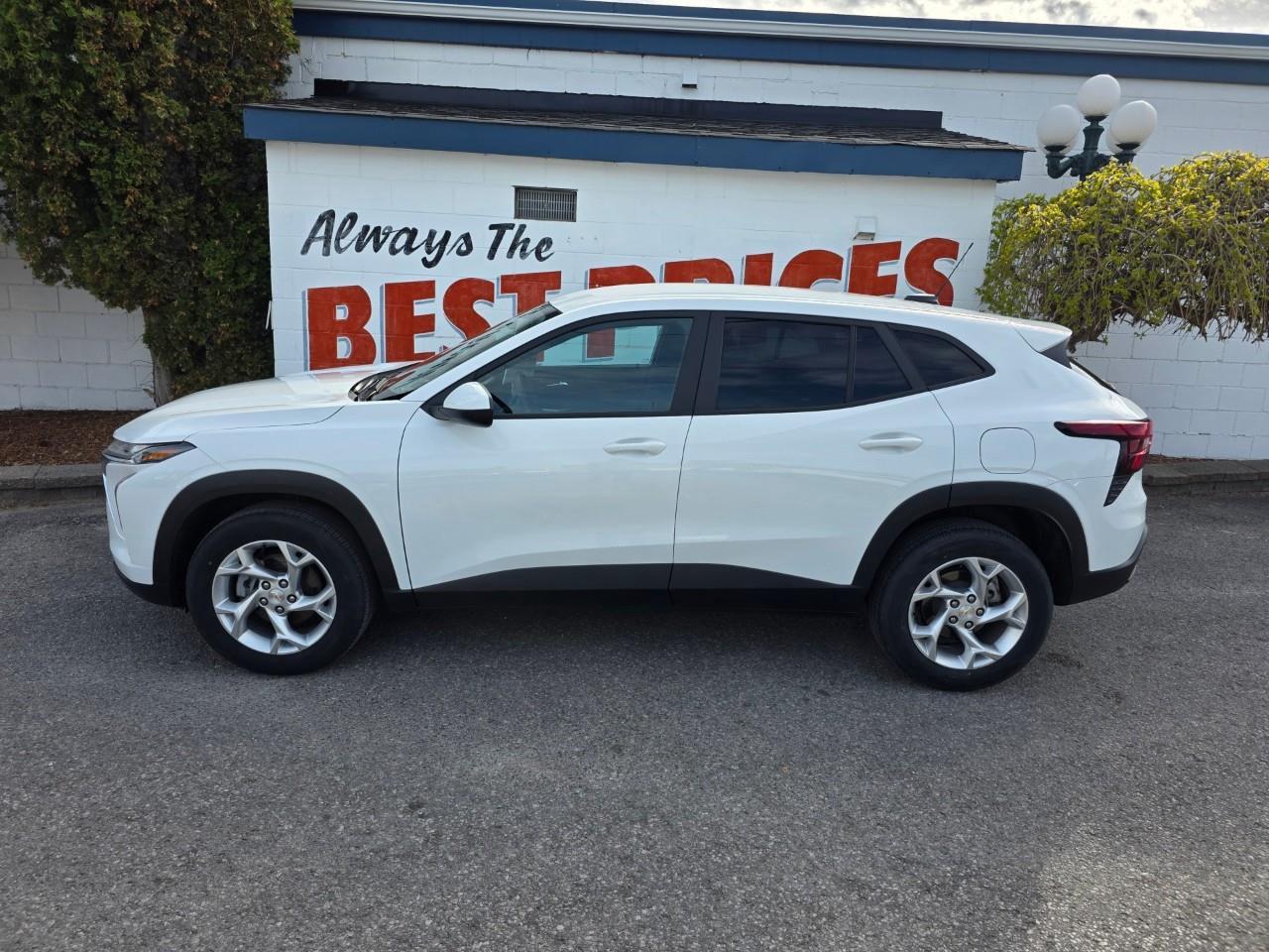 2025 Chevrolet Trax LS 4dr Front-Wheel Drive Photo