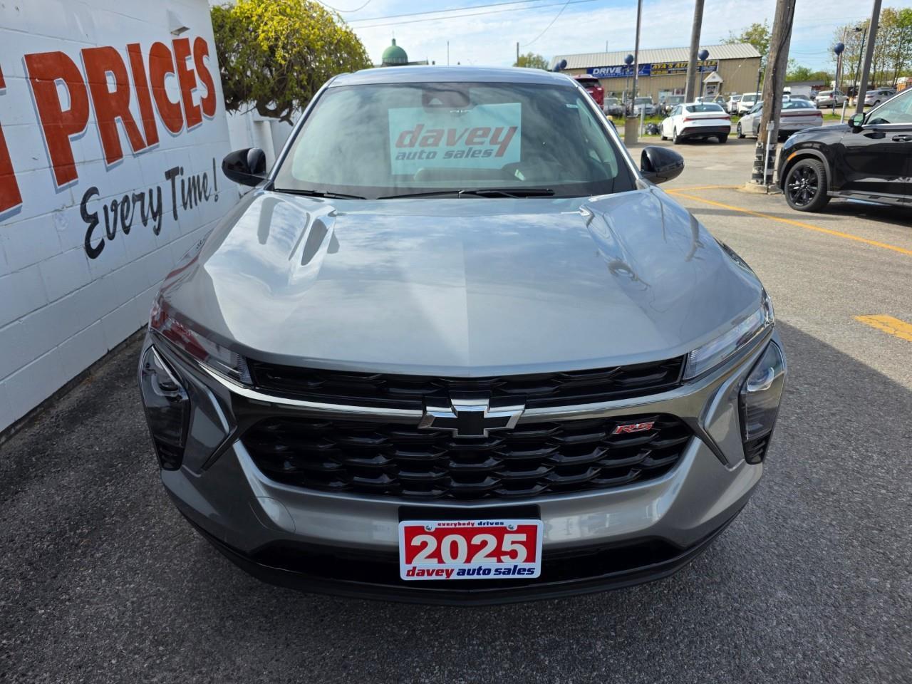 2025 Chevrolet Trax 1RS 4dr Front-Wheel Drive Photo
