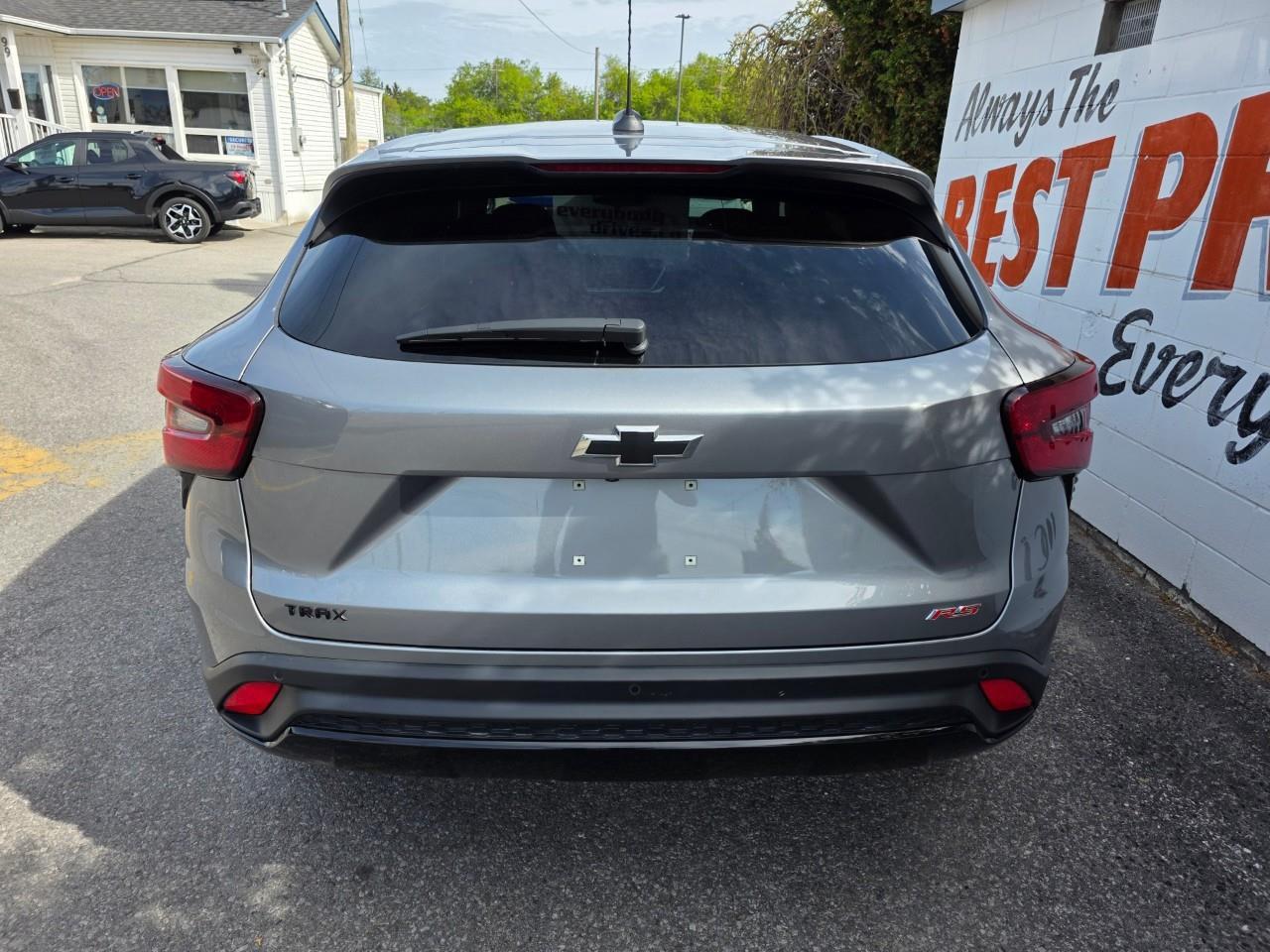 2025 Chevrolet Trax 1RS 4dr Front-Wheel Drive Photo