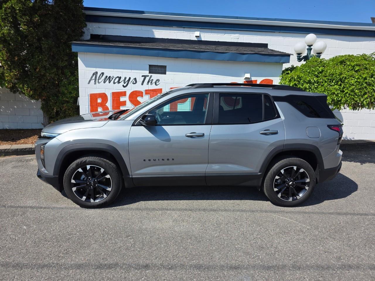 2026 Chevrolet Equinox RS 4dr All-Wheel Drive Photo4