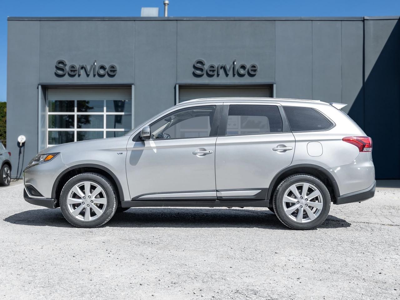 2020 Mitsubishi Outlander SEL S-AWC V6   AVAILABLE FOR FINANCING Photo
