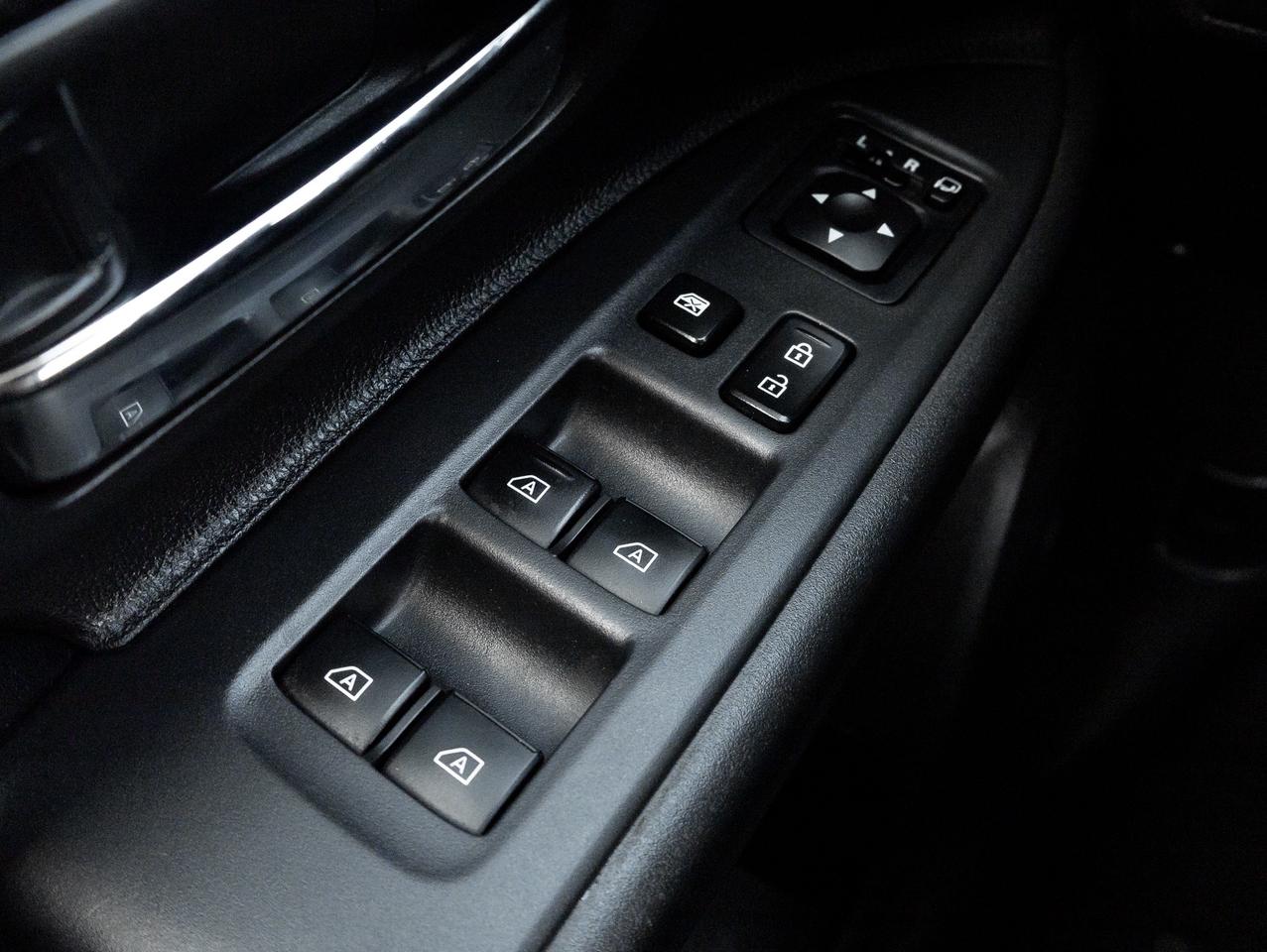 2020 Mitsubishi Outlander SEL S-AWC V6   AVAILABLE FOR FINANCING Photo
