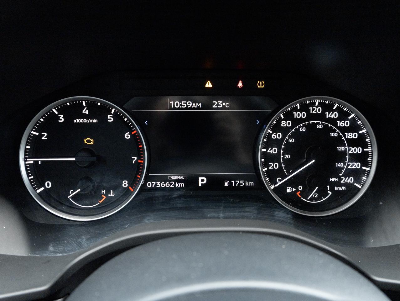2022 Mitsubishi Outlander LE S-AWC   CPO FINANCE RATES FOR AS LOW AS 0.90% Photo