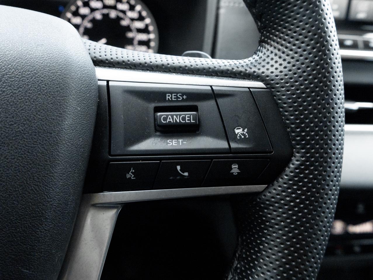 2022 Mitsubishi Outlander LE S-AWC   CPO FINANCE RATES FOR AS LOW AS 0.90% Photo